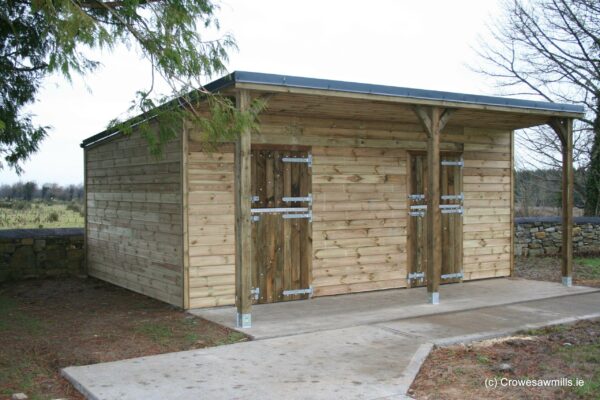 2 Timber Stables