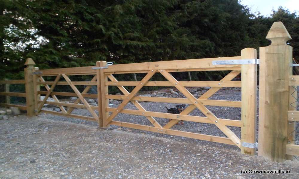 Standard Timber gates